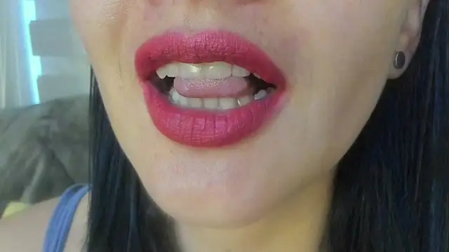 Snapshot of queen_fetish chatting on 07.18.26 queen fetish online show from 07.18.26