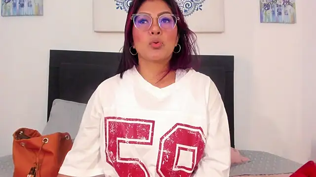 Snapshot of evelynjohnsoon chatting on 03.15.25 evelynjohnsoon online show from 03.15.25
