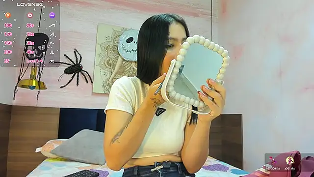 AnneDixie online show from 10.30.25