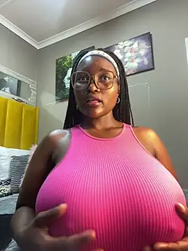 Bustygoddess32 online show from 01.28.25