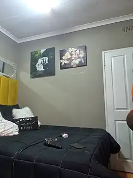 Bustygoddess32 online show from 02.12.25