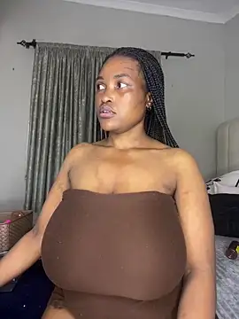 Bustygoddess32 online show from 01.15.26