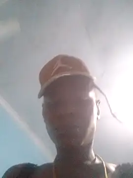 Snapshot of Naughtyy_xx chatting on 09.29.25 Naughtyy xx online show from 09.29.25