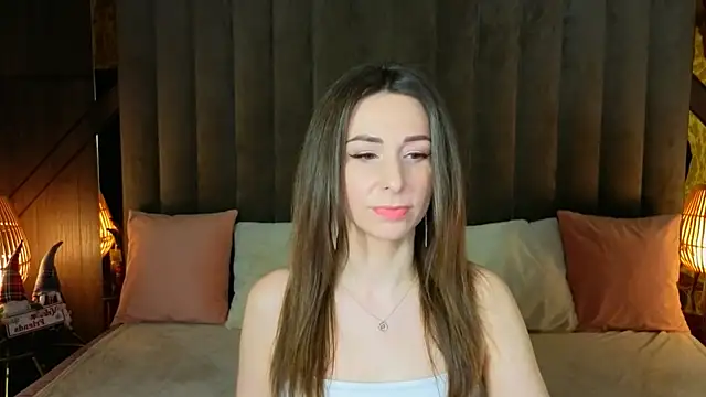 Snapshot of KimmmLi chatting on 12.18.25 KimmmLi online show from 12.18.25