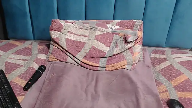 BLACKberry008 online show from 03.16.25