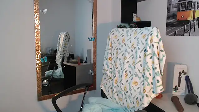 Snapshot of Prety_Nany chatting on 12.27.24 Prety Nany online show from 12.27.24