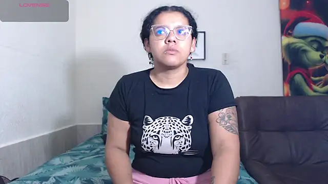 Snapshot of agata_22 chatting on 06.26.26 agata 22 online show from 06.26.26