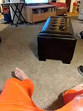 fukurbutt online show from 12.10.24