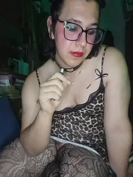 Snapshot of Daisy_150 chatting on 10.12.25 Daisy 150 online show from 10.12.25