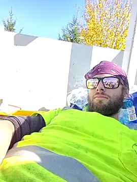 Snapshot of cdressupdiva chatting on 11.04.25 cdressupdiva online show from 11.04.25