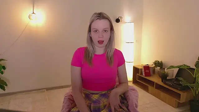 Snapshot of Beatrica_Klein chatting on 03.27.26 Beatrica Klein online show from 03.27.26