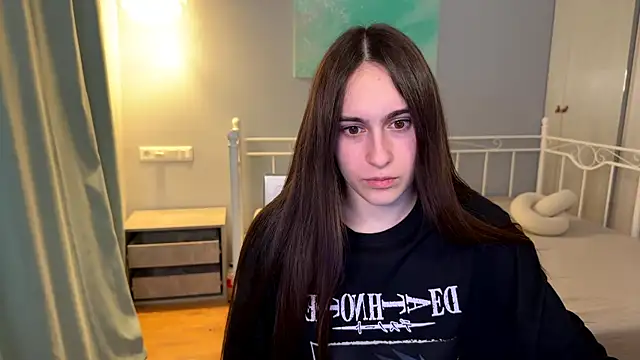 Snapshot of AliceKolltt chatting on 07.06.26 AliceKolltt online show from 07.06.26