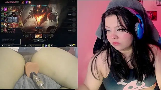 crystal7u7 online show from 01.17.25