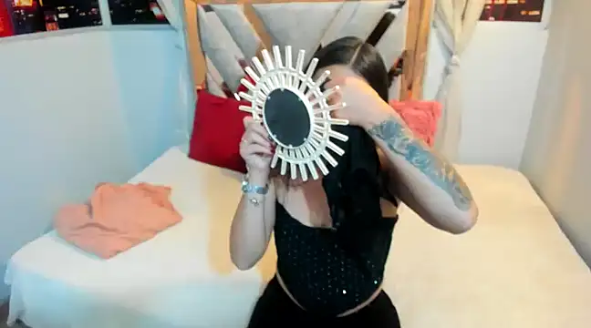 Snapshot of Kendall_Sophy chatting on 03.01.25 Kendall Sophy online show from 03.01.25