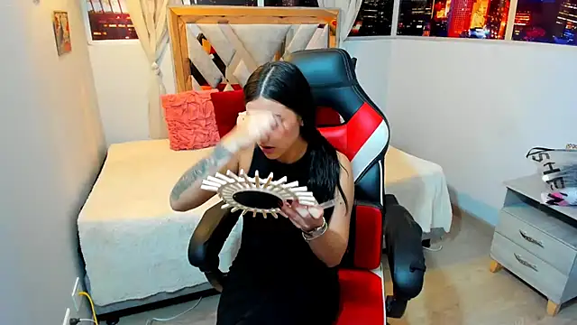 Snapshot of Kendall_Sophy chatting on 03.06.25 Kendall Sophy online show from 03.06.25