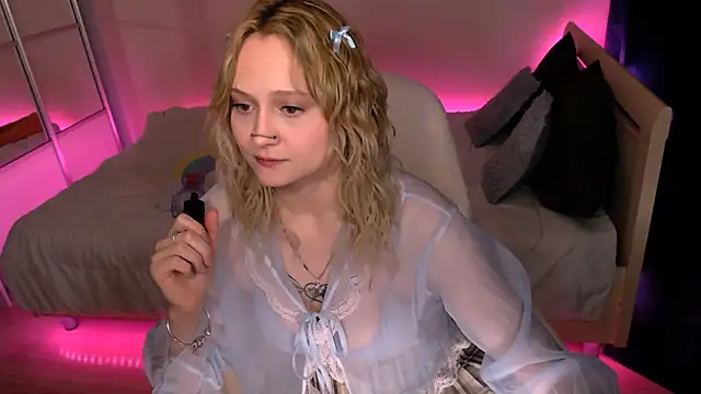 MariaMango online show from 01.03.25