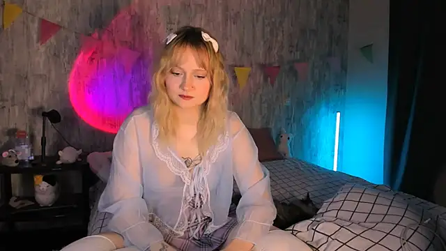 MariaMango online show from 03.15.25