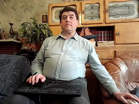 sympatrique online show from 02.17.25