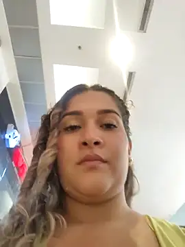 Sara smiiith211 online show from 12.04.24