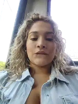 Sara smiiith211 online show from 12.20.24