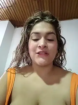 Sara smiiith211 online show from 12.22.24