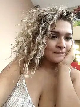 Sara smiiith211 online show from 01.19.25