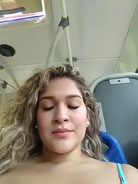 Sara smiiith211 online show from 01.20.25