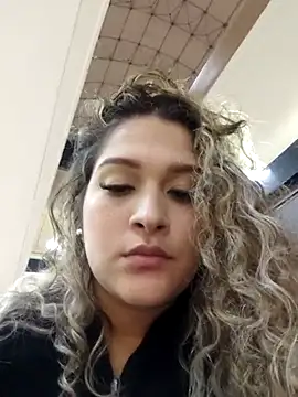 Sara smiiith211 online show from 02.22.25