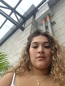 Sara smiiith211 online show from 10.26.25