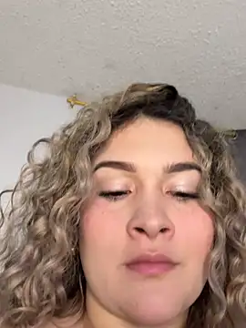 Sara smiiith211 online show from 03.29.26