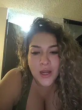 Sara smiiith211 online show from 05.20.26