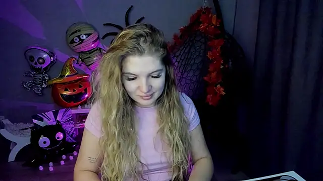 lily williamss online show from 10.27.25