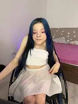 MiniSophiaa online show from 02.11.26