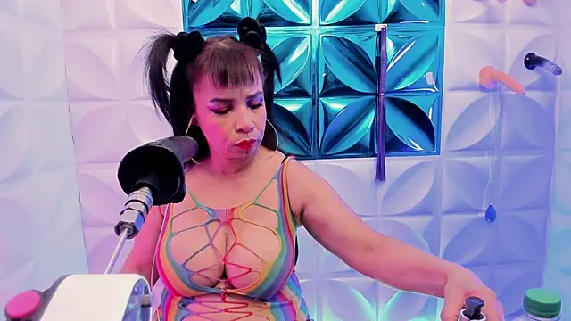 annie wigg online show from 02.09.25