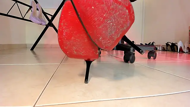 Kimmroggerr online show from 02.10.25