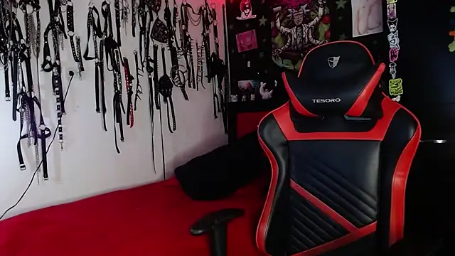 Snapshot of jannaink_ chatting on 12.24.24 jannaink online show from 12.24.24