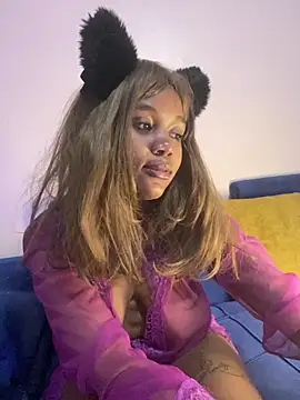 Cherrytowild online show from 10.27.25