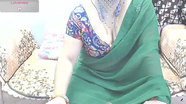 Snapshot of sheetaldave chatting on 02.05.25 sheetaldave online show from 02.05.25