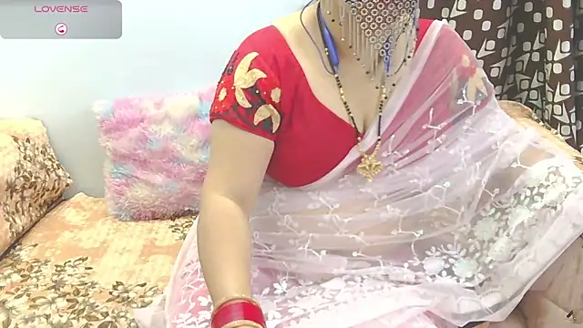 Snapshot of sheetaldave chatting on 02.10.25 sheetaldave online show from 02.10.25