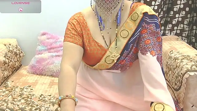 Snapshot of sheetaldave chatting on 02.11.25 sheetaldave online show from 02.11.25