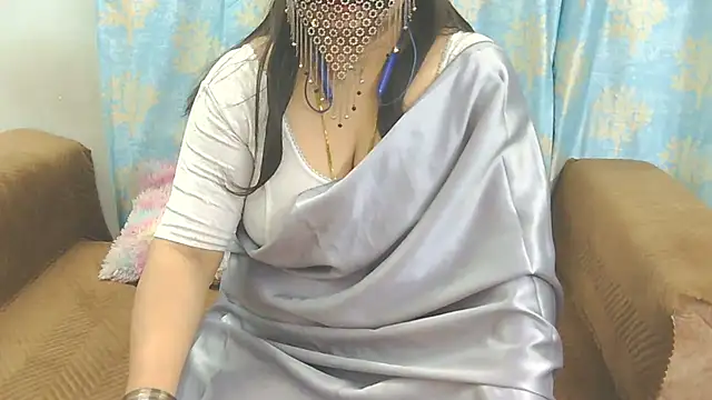 Snapshot of sheetaldave chatting on 10.08.25 sheetaldave online show from 10.08.25