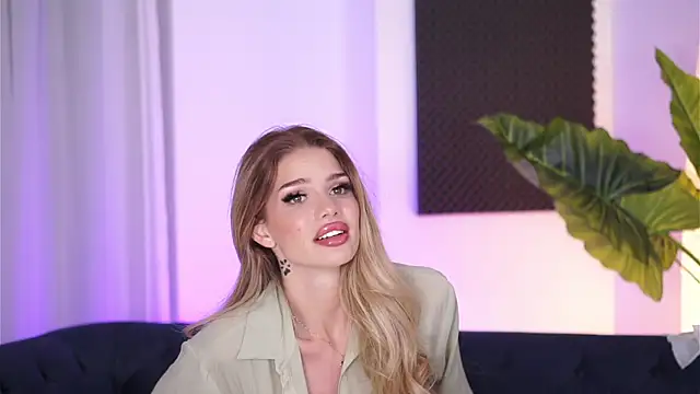 NicoleSarahX online show from 02.01.25