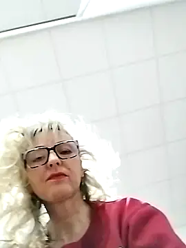 Tinuus online show from 03.04.25