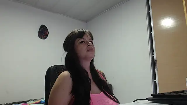 Snapshot of Aliciaheart chatting on 05.23.26 Aliciaheart online show from 05.23.26