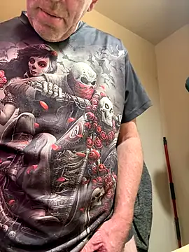 Snapshot of TXCowboy420 chatting on 10.16.25 TXCowboy420 online show from 10.16.25