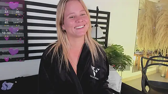 stefanny ruiz  online show from 12.27.24