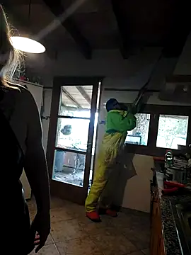 BecciDeluxe online show from 10.30.25