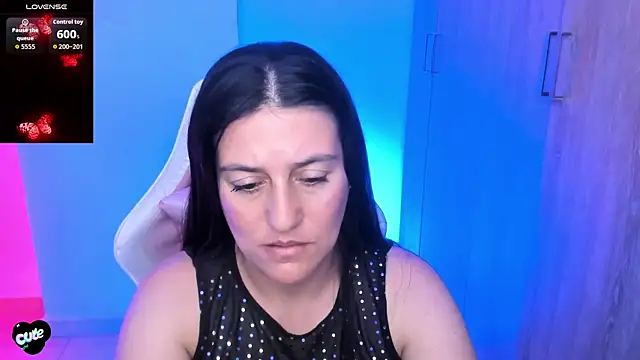 Saskyaa online show from 04.10.26