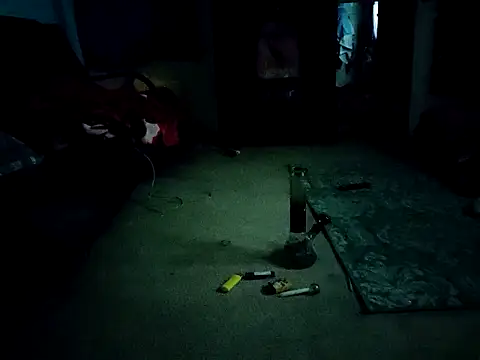 Snapshot of LongDickZee562 chatting on 01.25.25 LongDickZee562 online show from 01.25.25