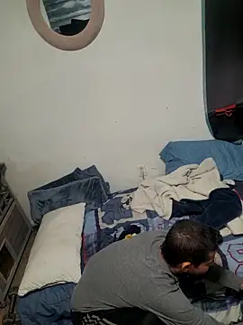 Snapshot of LongDickZee562 chatting on 11.29.25 LongDickZee562 online show from 11.29.25